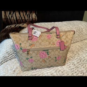 Coach Perfect NWT Spring Rose Floral Tote Handbag Purse